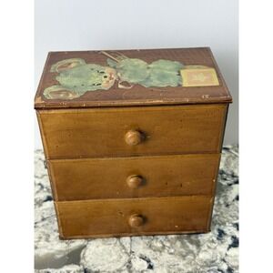 Vtg Wood STROMBECKER Toy Dresser Moline I'll.  6.25 X 6 X 4" W/Bear Appliqué